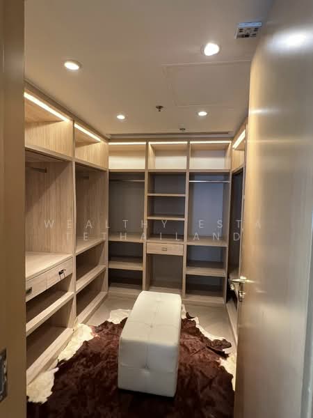 Le Raffine Sukhumvit 24, Bangkok, Soi Sukhumvit 24, Khong Tan, Khlong Toei, Bangkok, 3 Bedrooms, 371 sqm, Condo For Sale, by Wealthy​estateThailand, 500221007 - DDproperty.com