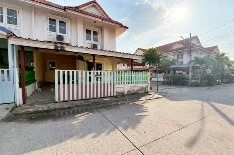 Pruksa 28/1, Samut Prakan, Praksa Road, Phreak Sa Mai, Muang Samut Prakarn, Samut Prakan, 3 Bedrooms, 140 sqm, Townhouse For Sale, by สง่าชัย ไทรทองคำ, 500221021 - DDproperty.com