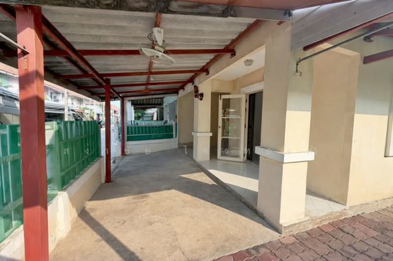 Pruksa 28/1, Samut Prakan, Praksa Road, Phreak Sa Mai, Muang Samut Prakarn, Samut Prakan, 3 Bedrooms, 140 sqm, Townhouse For Sale, by สง่าชัย ไทรทองคำ, 500221021 - DDproperty.com