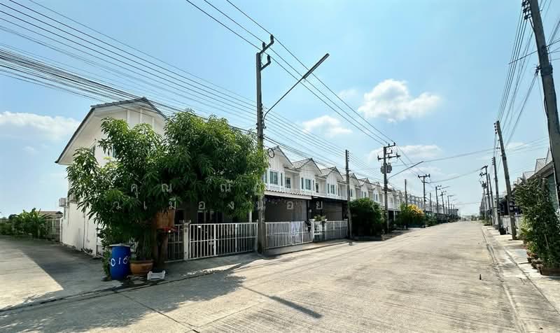อยู่เจริญ5 (ลำลูกกา-คลอง4), Pathum Thani, ถนนลำลูกกา, Lat Sawai, Lam Luk Ka, Pathum Thani, 2 Bedrooms, 100 sqm, Townhouse For Sale, by คุณ ณัฏฐฌาภัส แก้วเมืองน้อย (เฌอ), 500221035 - DDproperty.com