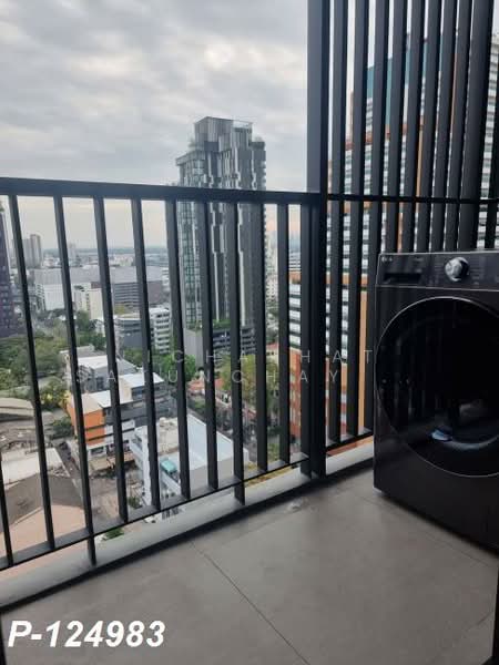 Maru Ekkamai 2, Bangkok, 70-5 Sukhumvit 63 Road, Phra Kanong Nua, Watthana, Bangkok, 1 Bedroom, 30 sqm, Condo For Rent, by Nichaphat Sakunchayapha, 500221172 - DDproperty.com