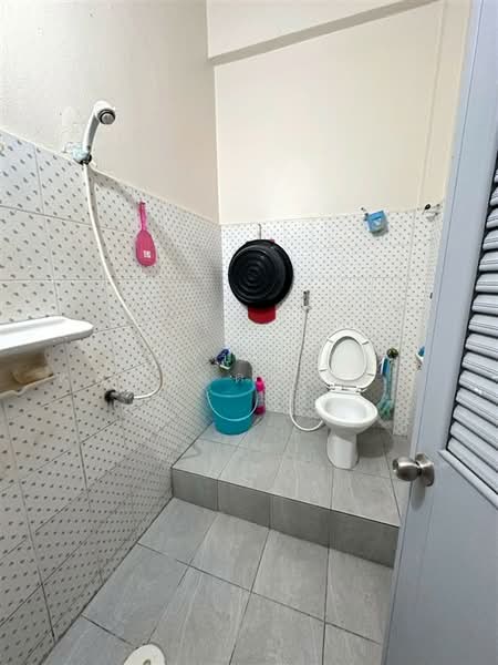 ทาวน์เฮ้าส์ 2 ชั้น 17 ตร.ว. ทาวน์เฮ้าส์ ซอยลาดพร้าววังหิน20 ถนนลาดพร้าว, Bangkok, ถนนลาดพร้าว, Lat Phrao, Lat Phrao, Bangkok, 2 Bedrooms, 90 sqm, Townhouse For Sale, by คุณ ปารดา พลอยแดง (ก้อย), 500221212 - DDproperty.com