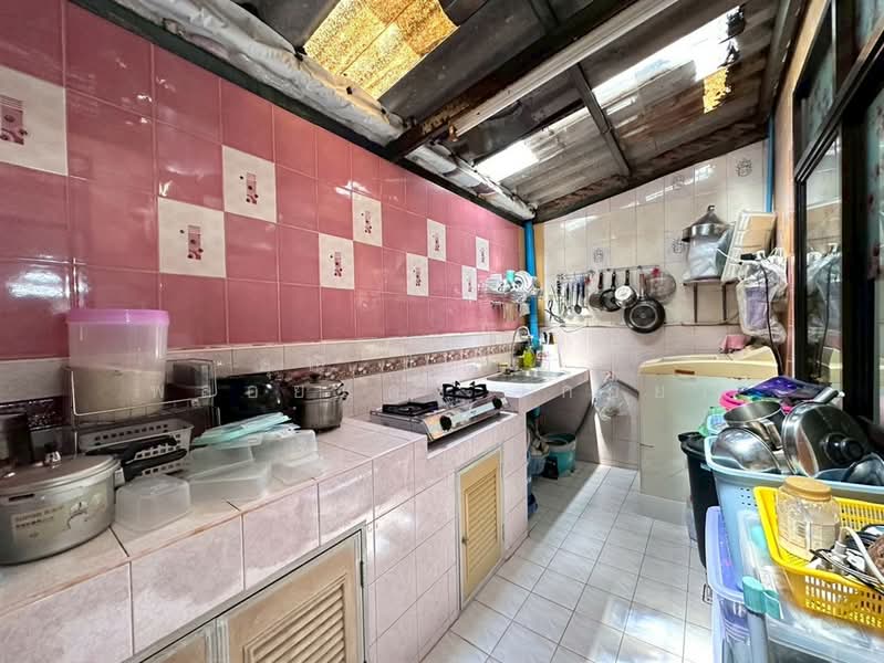 ทาวน์เฮ้าส์ 2 ชั้น 17 ตร.ว. ทาวน์เฮ้าส์ ซอยลาดพร้าววังหิน20 ถนนลาดพร้าว, กรุงเทพ, ถนนลาดพร้าว, ลาดพร้าว, ลาดพร้าว, กรุงเทพ, 90 ตร.ม., ทาวน์เฮ้าส์ ขาย, โดย คุณ ปารดา พลอยแดง (ก้อย), 500221212 - DDproperty.com