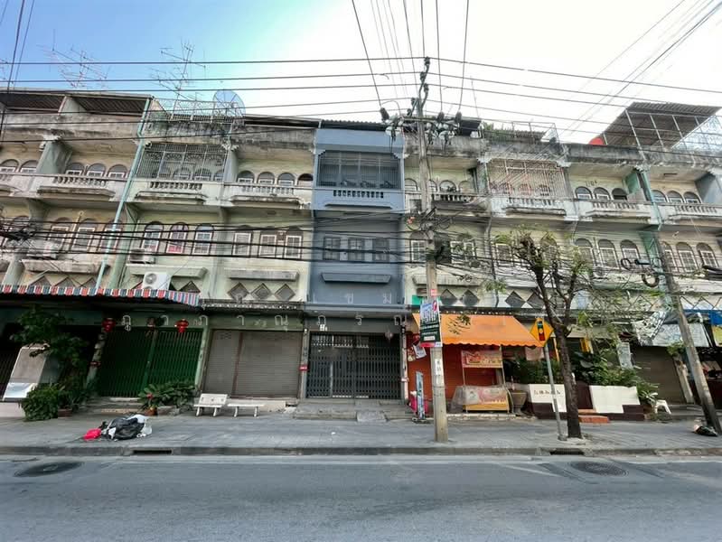 ขาย - อาคารพาณิชย์ 3.5 ชั้น 17 ตร.ว. อาคารพาณิชย์ ใกล้หมู่บ้านแม้นทองนิเวศน์3 ซอยกำนันแม้น15 ถนนเอกชัย, กรุงเทพ