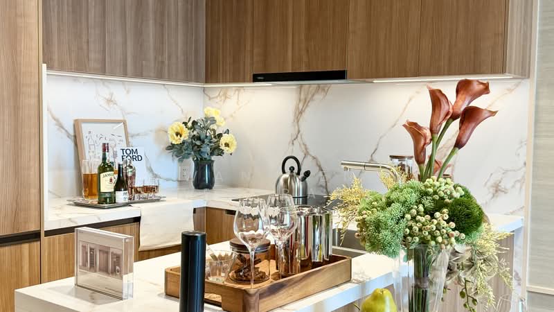 Noble Emmerse Phrom Phong, Bangkok, 643 Sukhumvit Road, Khong Tan, Khlong Toei, Bangkok, 2 Bedrooms, 71 sqm, Condo For Sale, by Wanphen Khemprasit, 500221292 - DDproperty.com