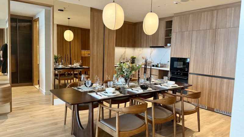 Noble Emmerse Phrom Phong, Bangkok, 643 Sukhumvit Road, Khong Tan, Khlong Toei, Bangkok, 3 Bedrooms, 99 sqm, Condo For Sale, by Wanphen Khemprasit, 500221298 - DDproperty.com