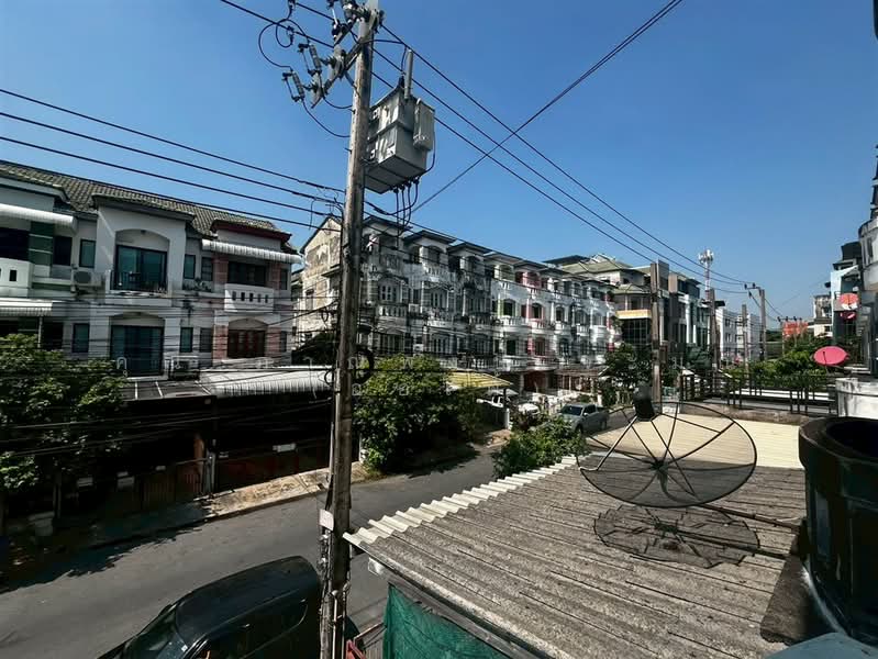 หมู่บ้านนวลผกา (Nuan Phaka) ตรงข้ามวัดนวลจันทร์ ซอยนวลจันทร์ 31, กรุงเทพ, ถนนนวลจันทร์, นวลจันทร์, บึงกุ่ม, กรุงเทพ, 100 ตร.ม., ทาวน์เฮ้าส์ ขาย, โดย คุณ ภาณุพงษ์ จะมณี (ออโต้), 500221304 - DDproperty.com