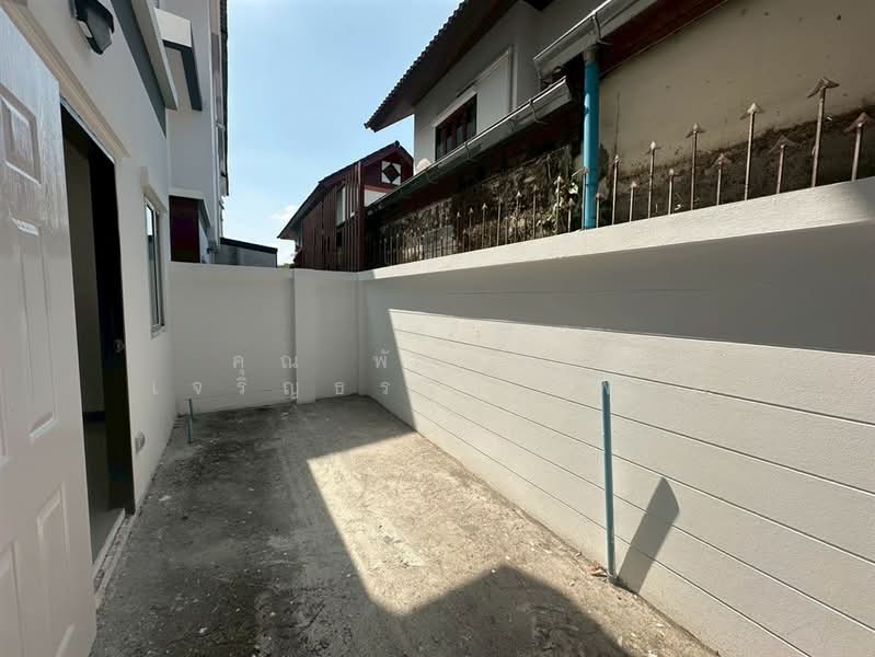 ดิ อิเธอโน่ หทัยราษฎร์ ( The Eterno Hathairat ), Bangkok, ถนนหทัยราษฎร์, Bang Chun, Khlong Sam Wa, Bangkok, 4 Bedrooms, 150 sqm, Townhouse For Sale, by คุณ พัทธ์ธีรา เจริญธรรม (พัท), 500221400 - DDproperty.com