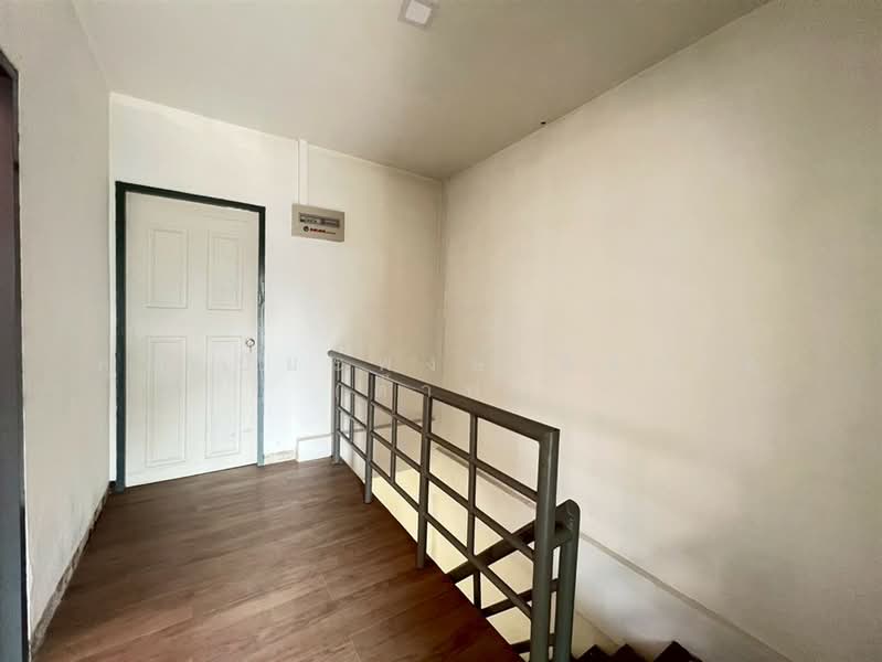 หมู่บ้านอาสาเฮ้าส์ ( Baan Asa House ), Pathum Thani, ถนนหมายเลข345, Bang Khu Wat, Muang Pathum Thani, Pathum Thani, 3 Bedrooms, 120 sqm, Townhouse For Sale, by คุณ ปิยะพงษ์ อินทโต (ต๊าฟ), 500221424 - DDproperty.com