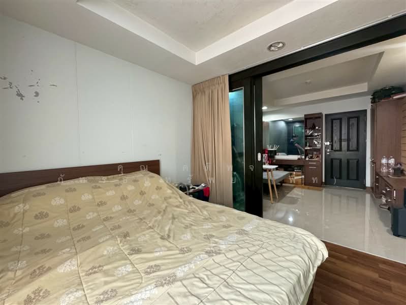 The Kris Ratchada 17, Bangkok, Inthamara 45 Alley, Din Daeng, Din Daeng, Bangkok, 1 Bedroom, 31 sqm, Condo For Sale, by คุณ คติพจน์ ภัทรธนทรัพย์ (พีท), 500221437 - DDproperty.com