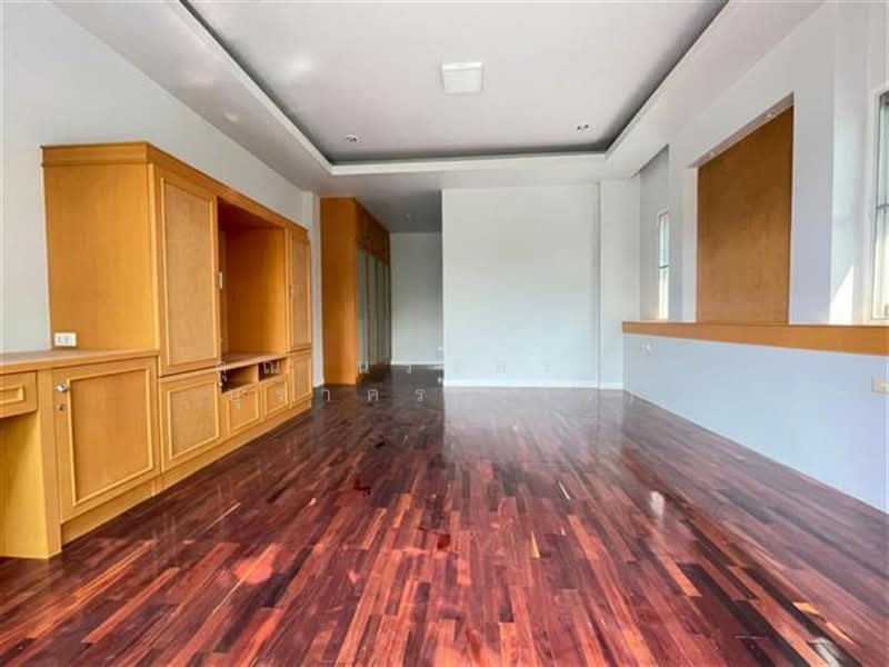 Manthana Pakkret-Somdej Phra Srinakarin Park, Nonthaburi, Bang Talat, Pak Kret, Nonthaburi, 3 Bedrooms, 350 sqm, Single Detached House For Sale, by คุณ นรังสรรค์ บุราคร (เจ), 500221465 - DDproperty.com