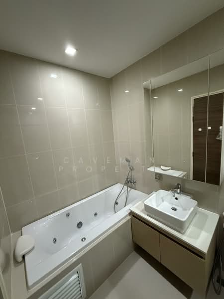 Q Asoke, Bangkok, 1678 Petchaburi Road, Makkasan, Ratchathewi, Bangkok, 2 Bedrooms, 70 sqm, Condo For Rent, by caveman property, 500221468 - DDproperty.com