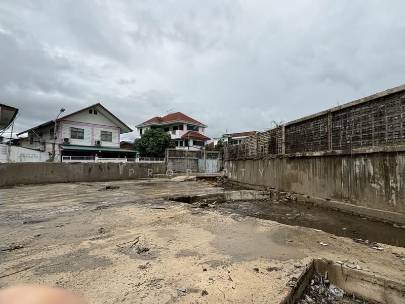 ขาย - ขายที่ดินใกล้ BTS สายลวด 247 ตร.วา ซอย 12 เกษมสมุทร 2 อ.เมืองสมุทรปราการ จ.สมุทรปราการ, สมุทรปราการ