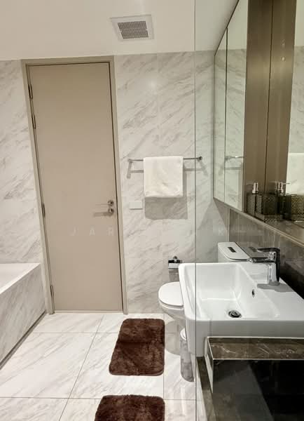 Fynn Asoke, Bangkok, 28 Sukhumvit 10 Alley, Khlong Toei, Khlong Toei, Bangkok, 2 Bedrooms, 48 sqm, Condo For Rent, by Jarunat K, 500221722 - DDproperty.com