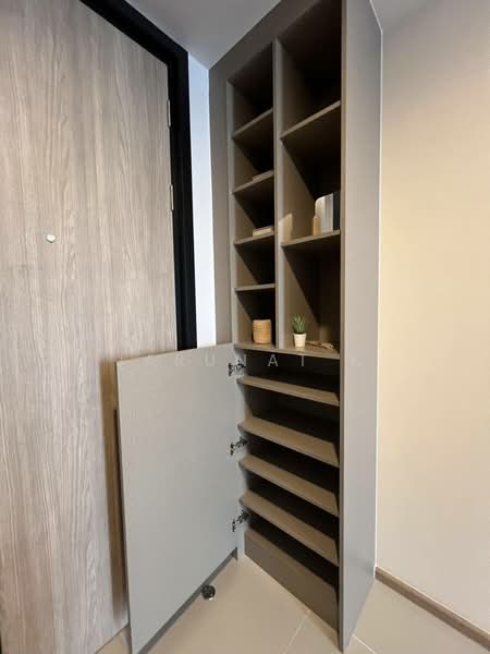 Oka Haus Sukhumvit 36, Bangkok, 3399 Rama 4 Road, Khong Tan, Khlong Toei, Bangkok, 1 Bedroom, 35 sqm, Condo For Rent, by Jarunat K, 500221737 - DDproperty.com