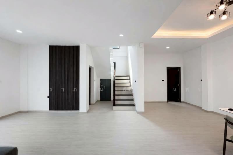 Baan Promptpat Greennova Ramindra‎ : บ้านพร้อมพัฒน์ กรีนโนวา รามอินทรา, กรุงเทพ, ถนนหทัยราษฎร์, สามวาตะวันตก, คลองสามวา, กรุงเทพ, 280 ตร.ม., บ้านเดี่ยว ขาย, โดย จิตราภรณ์ พิมพ์จันทร์, 500221740 - DDproperty.com