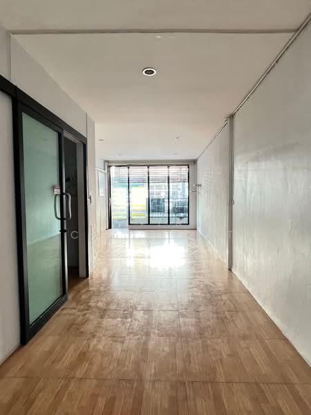 ทาวน์เฮ้าท์ใกล้ MRTพระราม9 ฟอร์จูน, Bangkok, Din Daeng, Din Daeng, Bangkok, 3 Bedrooms, 240 sqm, Townhouse For Rent, by Thiya Chaysabut, 500221760 - DDproperty.com