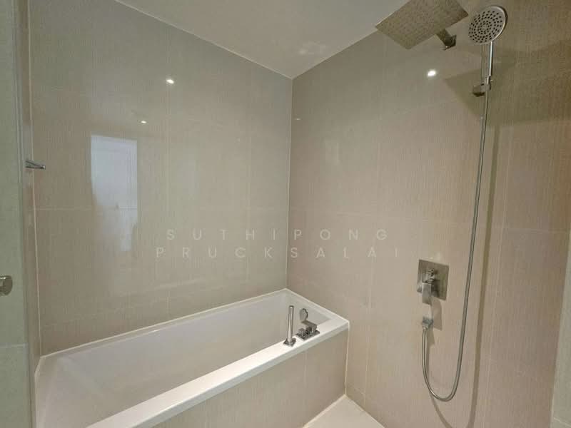 H Sukhumvit 43, Bangkok, 28 Sukhumvit 34 Road, Khlong Tan Nua, Watthana, Bangkok, 1 Bedroom, 44 sqm, Condo For Rent, by Suthipong Prucksalai, 500221770 - DDproperty.com