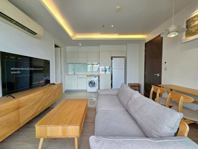 H Sukhumvit 43, Bangkok, 28 Sukhumvit 34 Road, Khlong Tan Nua, Watthana, Bangkok, 1 Bedroom, 44 sqm, Condo For Rent, by Suthipong Prucksalai, 500221770 - DDproperty.com