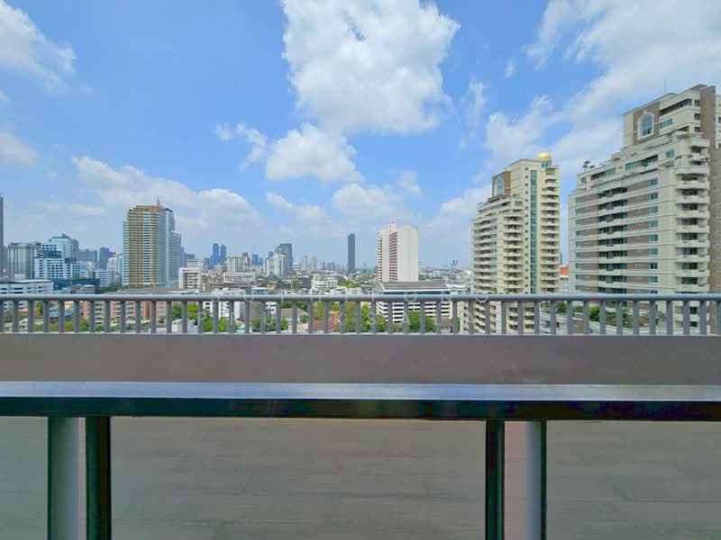 H Sukhumvit 43, Bangkok, 28 Sukhumvit 34 Road, Khlong Tan Nua, Watthana, Bangkok, 1 Bedroom, 44 sqm, Condo For Rent, by Suthipong Prucksalai, 500221770 - DDproperty.com