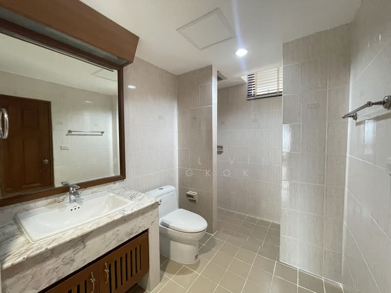 klongtan Condominium, Bangkok, Khong Tan, Khlong Toei, Bangkok, 3 Bedrooms, 316 sqm, Villa For Rent, by Smart Living Bangkok, 500221778 - DDproperty.com