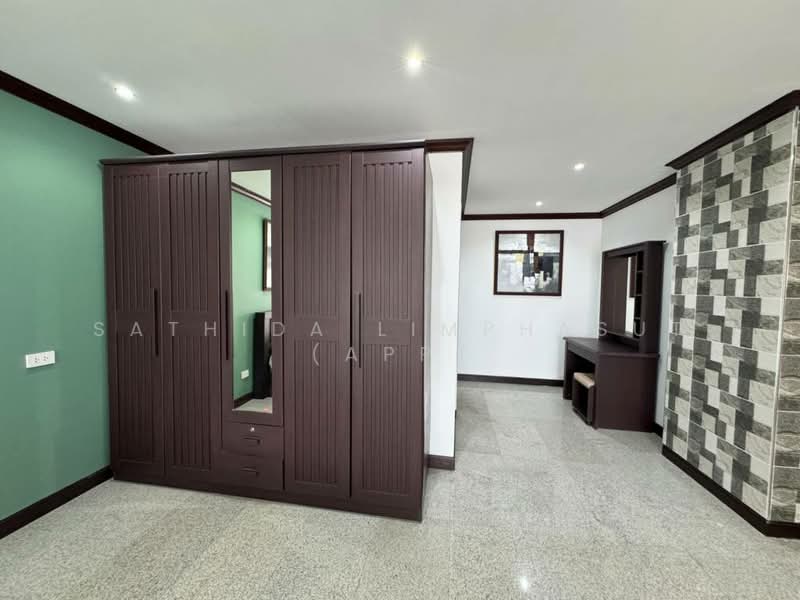 Royal Hill Resort, Chon Buri (Pattaya), 154 Thappraya Rd, Nong Pru, Bang Lamung (Pattaya), Chon Buri (Pattaya), 2 Bedrooms, 137 sqm, Condo For Rent, by Sathida Limphasut (App), 500221803 - DDproperty.com