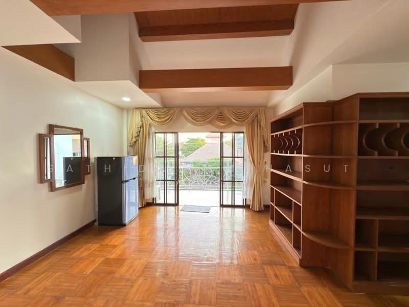 Central Park 5 Village, Chon Buri (Pattaya), Nong Krabok 10, Nong Pru, Bang Lamung (Pattaya), Chon Buri (Pattaya), 5 Bedrooms, 200 sqm, Single Detached House For Rent, by Sathida Limphasut (App), 500221809 - DDproperty.com