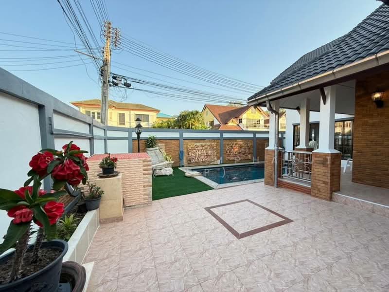 Central Park 5 Village, Chon Buri (Pattaya), Nong Krabok 10, Nong Pru, Bang Lamung (Pattaya), Chon Buri (Pattaya), 5 Bedrooms, 200 sqm, Single Detached House For Sale, by Sathida Limphasut (App), 500221810 - DDproperty.com