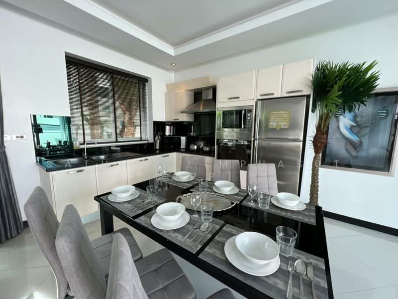 Palm Oasis Villa Pattaya : ปาล์ม โอเอซิส วิลล่า พัทยา, ชลบุรี, ซอยเทพประสิทธิ์ 17, หนองปรือ, บางละมุง, ชลบุรี, 410 ตร.ม., วิลล่า ให้เช่า, โดย Sathida Limphasut (App), 500221821 - DDproperty.com