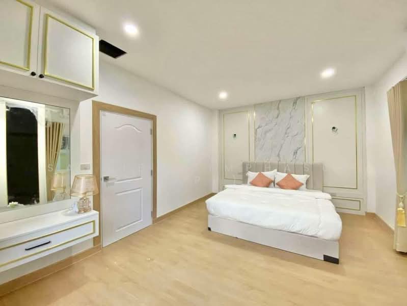 Baan Sirin Pattaya, Chon Buri (Pattaya), Bang Lamung, Bang Lamung (Pattaya), Chon Buri (Pattaya), 4 Bedrooms, 165 sqm, Single Detached House For Sale, by Sathida Limphasut (App), 500221822 - DDproperty.com