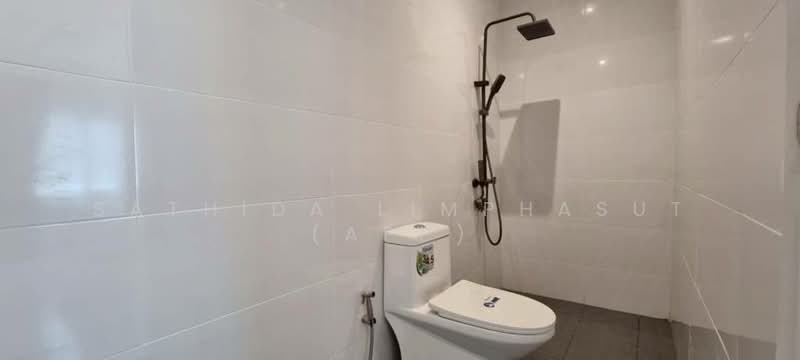 Suksabai Villa, Chon Buri (Pattaya), Soi Suksabai Villa, Bang Lamung, Bang Lamung (Pattaya), Chon Buri (Pattaya), 8 Bedrooms, 245 sqm, Villa For Rent, by Sathida Limphasut (App), 500221829 - DDproperty.com