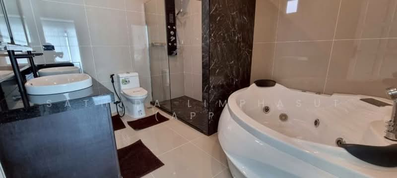 Suksabai Villa, Chon Buri (Pattaya), Soi Suksabai Villa, Bang Lamung, Bang Lamung (Pattaya), Chon Buri (Pattaya), 4 Bedrooms, 250 sqm, Villa For Rent, by Sathida Limphasut (App), 500221835 - DDproperty.com