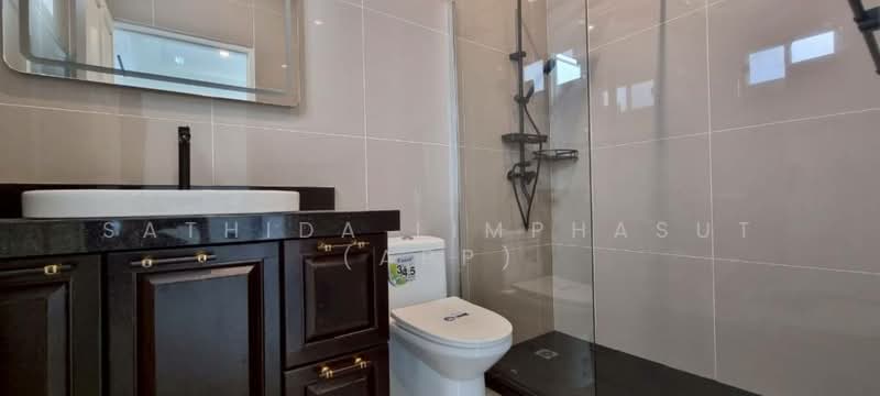 Suksabai Villa, Chon Buri (Pattaya), Soi Suksabai Villa, Bang Lamung, Bang Lamung (Pattaya), Chon Buri (Pattaya), 4 Bedrooms, 250 sqm, Villa For Rent, by Sathida Limphasut (App), 500221835 - DDproperty.com