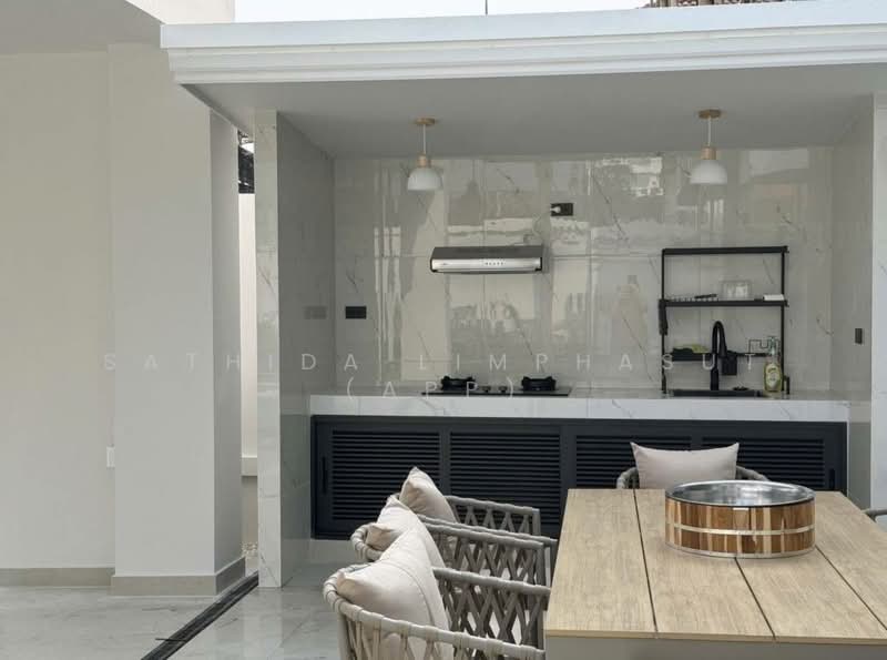 View Point Village, Chon Buri (Pattaya), Pattaya City, Bang Lamung, Bang Lamung (Pattaya), Chon Buri (Pattaya), 4 Bedrooms, 330 sqm, Villa For Sale, by Sathida Limphasut (App), 500221838 - DDproperty.com