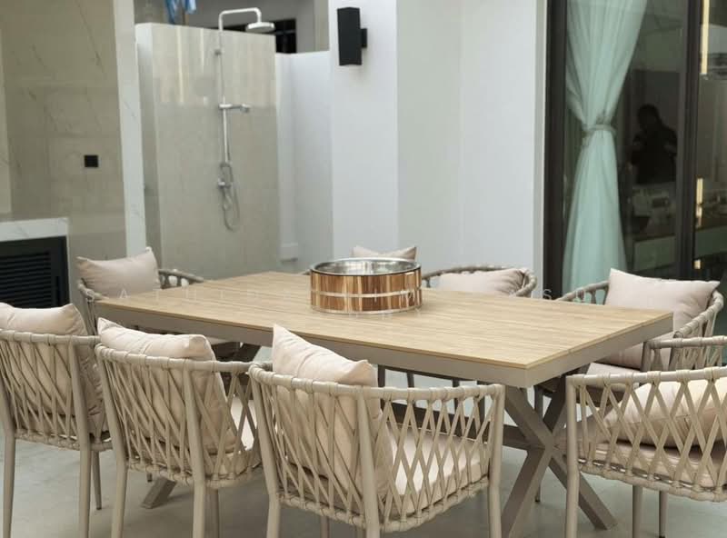 View Point Village, Chon Buri (Pattaya), Pattaya City, Bang Lamung, Bang Lamung (Pattaya), Chon Buri (Pattaya), 4 Bedrooms, 330 sqm, Villa For Sale, by Sathida Limphasut (App), 500221838 - DDproperty.com