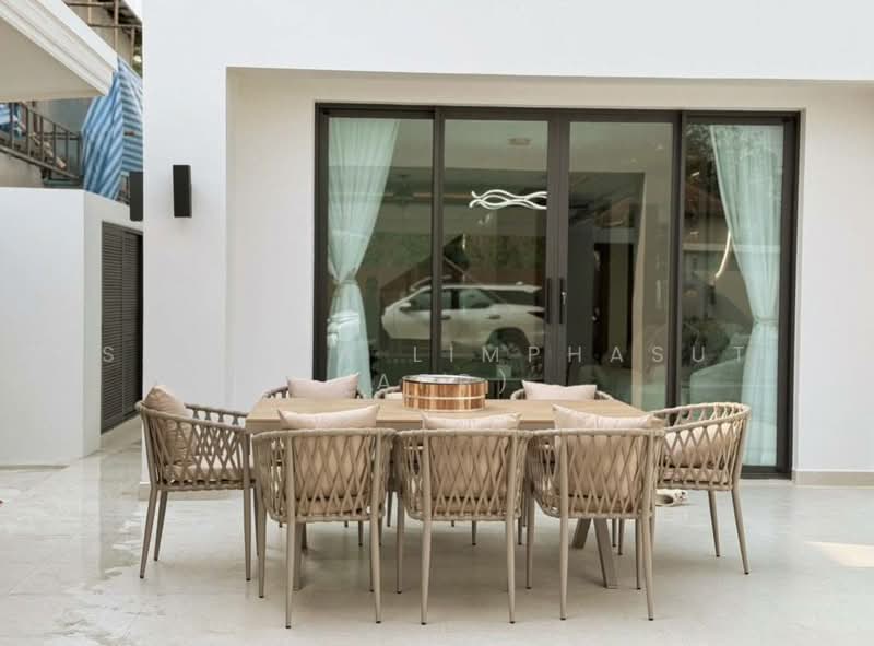 View Point Village, Chon Buri (Pattaya), Pattaya City, Bang Lamung, Bang Lamung (Pattaya), Chon Buri (Pattaya), 4 Bedrooms, 330 sqm, Villa For Sale, by Sathida Limphasut (App), 500221838 - DDproperty.com