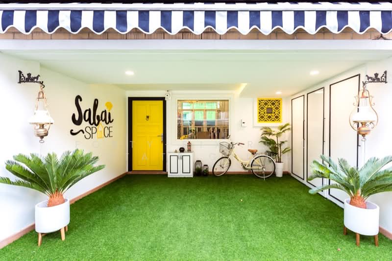 Crystal Ville, Bangkok, Pradit Manutham, Lat Phrao, Lat Phrao, Bangkok, 4 Bedrooms, 230 sqm, Semi-Detached House (Twin House) For Rent, by Forty-Six Real Estate Group, 500221918 - DDproperty.com