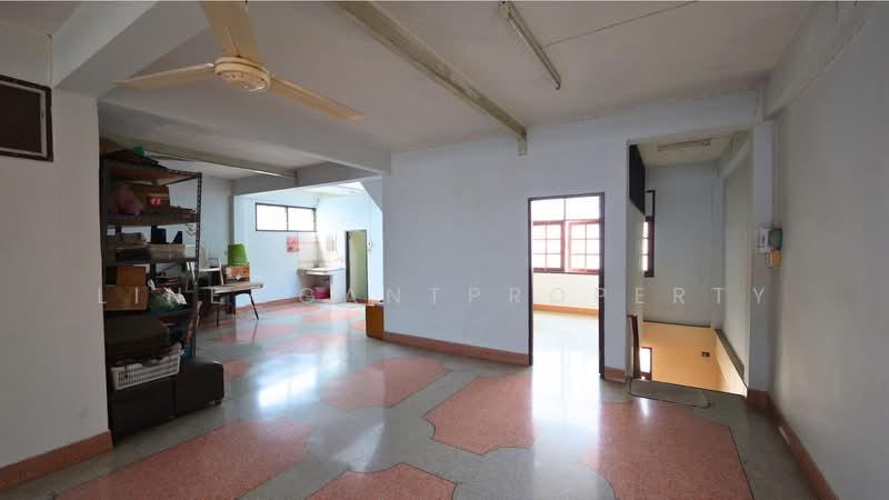 ตึก 4 ชั้น 2 คูหา ซ.จันทน์32 แยก4, กรุงเทพ, ทุ่งวัดดอน, สาทร, กรุงเทพ, 720 ตร.ม., ตึกแถว-อาคารพาณิชย์ ขาย, โดย Line@GantProperty, 500221919 - DDproperty.com