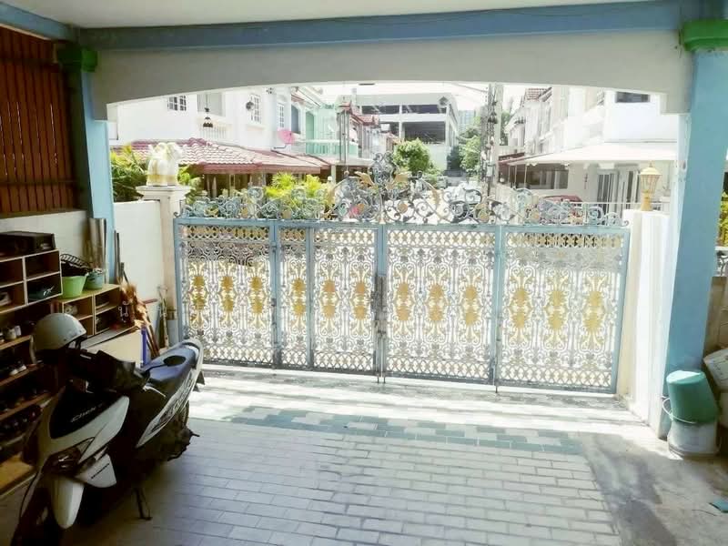 หมู่บ้านบุญโต ปาร์ควิลล์ ซอยรัตนาธิเบศร์ 17, นนทบุรี, บางกระสอ, เมืองนนทบุรี, นนทบุรี, 170 ตร.ม., ทาวน์เฮ้าส์ ขาย, โดย นันธิกา ศรีสุวรรณ, 500221927 - DDproperty.com