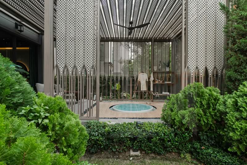 Grand Bangkok Boulevard Pinklao-Borom, Bangkok, Sala Thammasop, Thawi Watthana, Bangkok, 4 Bedrooms, 499 sqm, Single Detached House For Sale, by Kay Tippayanet, 500221950 - DDproperty.com