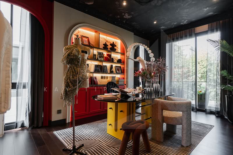 Grand Bangkok Boulevard Pinklao-Borom, Bangkok, Sala Thammasop, Thawi Watthana, Bangkok, 4 Bedrooms, 499 sqm, Single Detached House For Sale, by Kay Tippayanet, 500221950 - DDproperty.com