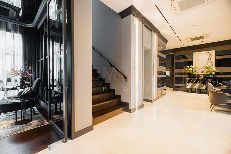 Grand Bangkok Boulevard Pinklao-Borom, Bangkok, Sala Thammasop, Thawi Watthana, Bangkok, 4 Bedrooms, 499 sqm, Single Detached House For Sale, by Kay Tippayanet, 500221950 - DDproperty.com