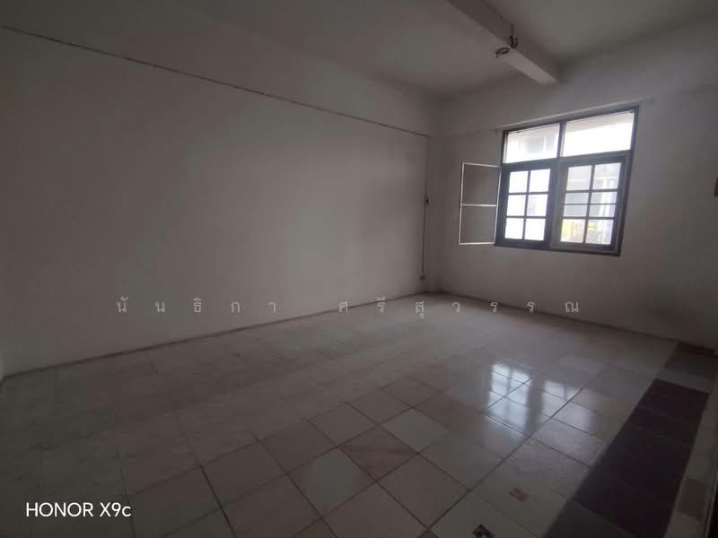 อาคารพาณิชย์ 4 ชั้น 2 คูหา พร้อมอาคารจอดรถ ซอยเลี่ยงเมืองนนทบุรี 13, Nonthaburi, Talat Kwan, Muang Nonthaburi, Nonthaburi, , 400 sqm, Shophouse For Sale, by นันธิกา ศรีสุวรรณ, 500221953 - DDproperty.com