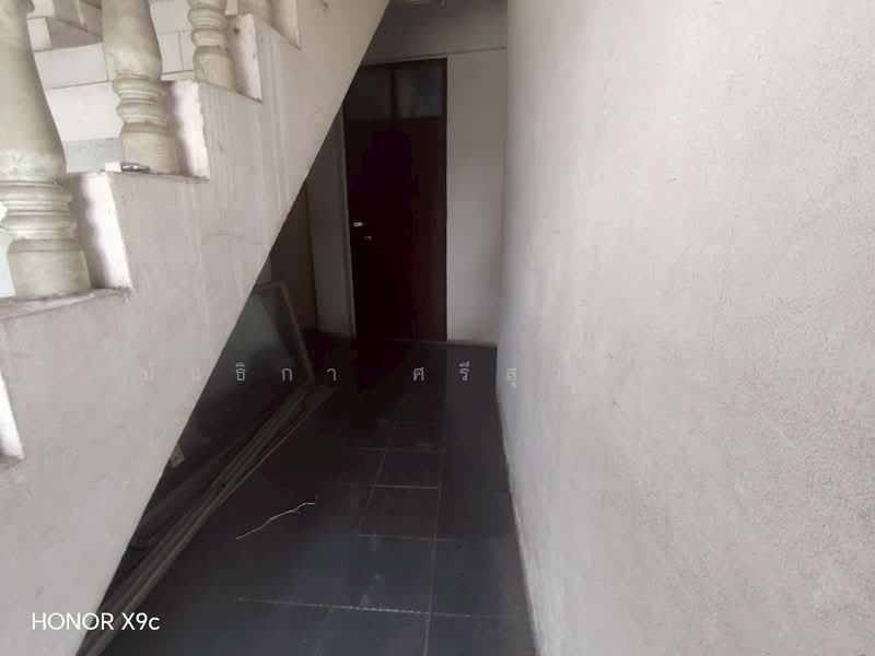 อาคารพาณิชย์ 4 ชั้น 2 คูหา พร้อมอาคารจอดรถ ซอยเลี่ยงเมืองนนทบุรี 13, นนทบุรี, ตลาดขวัญ, เมืองนนทบุรี, นนทบุรี, 400 ตร.ม., ตึกแถว-อาคารพาณิชย์ ขาย, โดย นันธิกา ศรีสุวรรณ, 500221953 - DDproperty.com