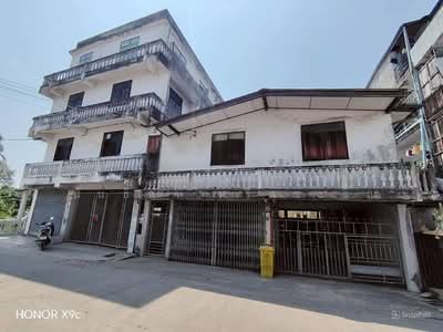 ขาย - อาคารพาณิชย์ 4 ชั้น 2 คูหา พร้อมอาคารจอดรถ ซอยเลี่ยงเมืองนนทบุรี 13, นนทบุรี