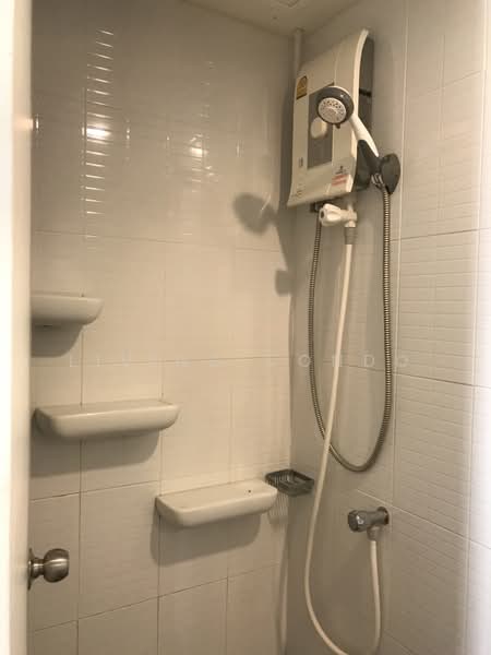 Lumpini Condo Town Raminthra-Latplakhao, Bangkok, Lat Pla Khao Road, Anusaowari, Bang Khen, Bangkok, 1 Bedroom, 26 sqm, Condo For Rent, by Living Condo, 500221966 - DDproperty.com