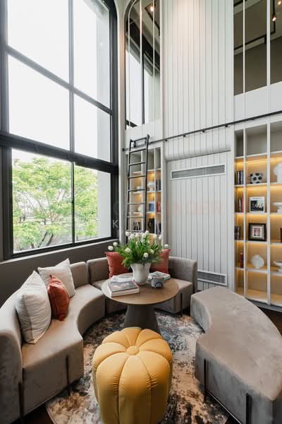 Grand Bangkok Boulevard Pinklao-Borom, Bangkok, Sala Thammasop, Thawi Watthana, Bangkok, 5 Bedrooms, 571 sqm, Single Detached House For Sale, by Kay Tippayanet, 500221973 - DDproperty.com