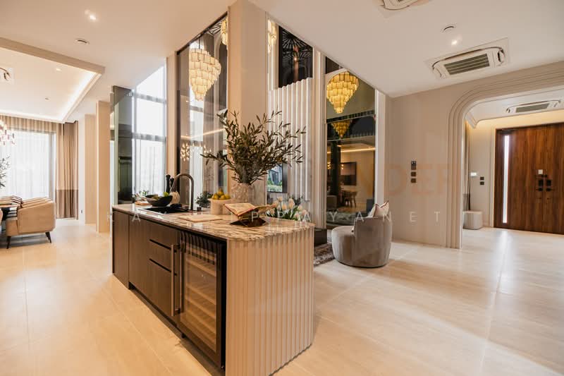 Grand Bangkok Boulevard Pinklao-Borom, Bangkok, Sala Thammasop, Thawi Watthana, Bangkok, 5 Bedrooms, 571 sqm, Single Detached House For Sale, by Kay Tippayanet, 500221973 - DDproperty.com