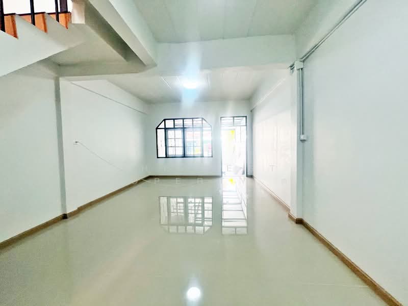 บูรพาซิตี้ บางวัว, Chachoengsao, Bang Wua, Bang Pakong, Chachoengsao, 2 Bedrooms, 100 sqm, Townhouse For Sale, by The Best Property ตา, 500221977 - DDproperty.com
