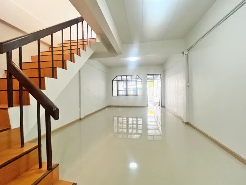 บูรพาซิตี้ บางวัว, Chachoengsao, Bang Wua, Bang Pakong, Chachoengsao, 2 Bedrooms, 100 sqm, Townhouse For Sale, by The Best Property ตา, 500221977 - DDproperty.com